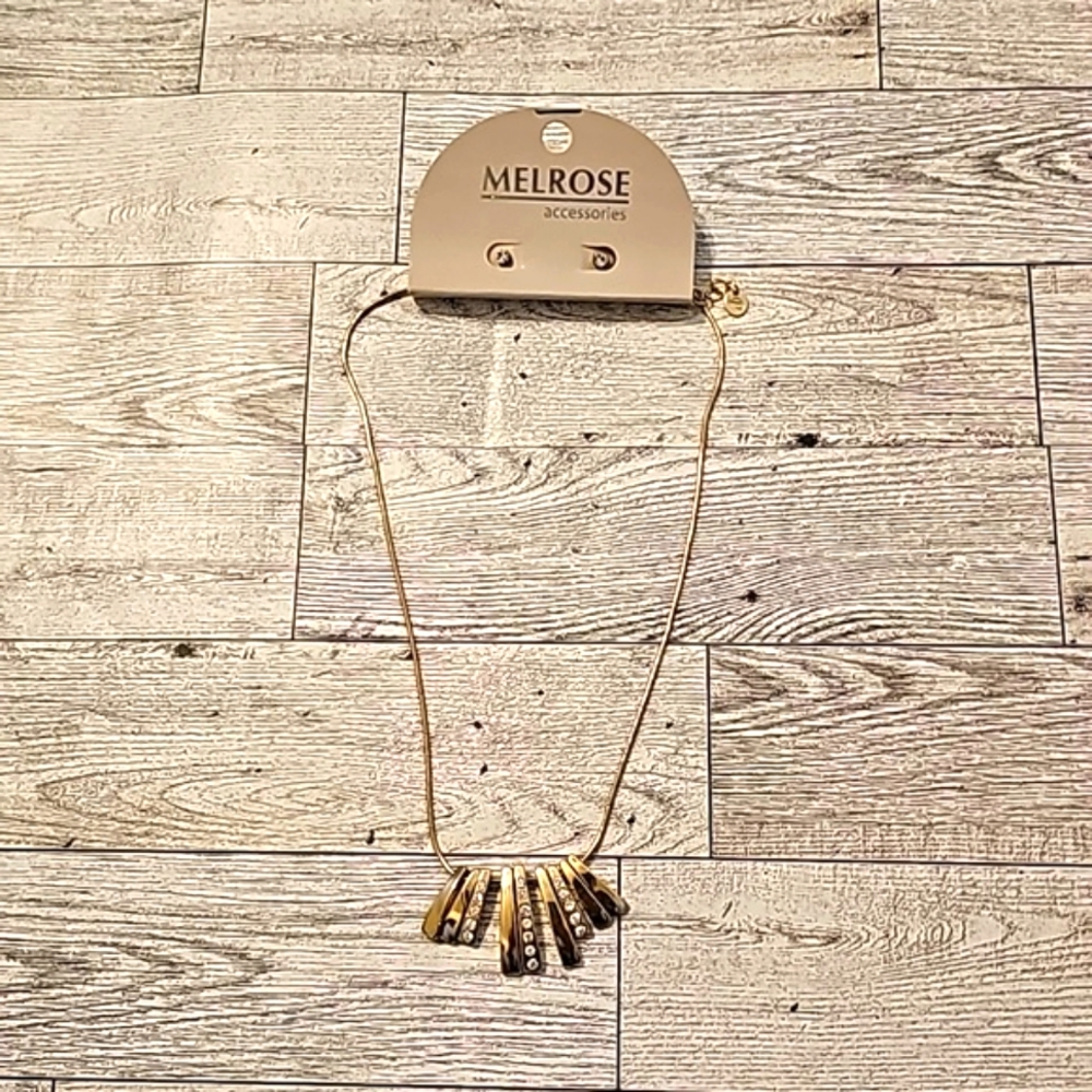 Melrose Necklace with matching earings‎